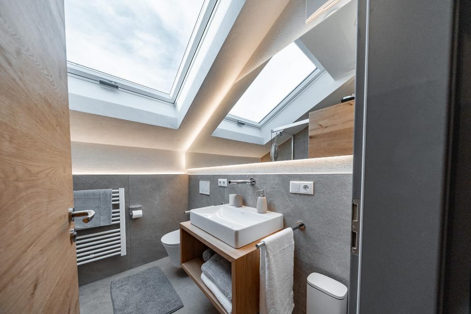 Toilet, Bathroom