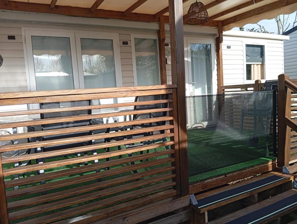 mobilhome tout confort a la carabasse Campground/ 
RV Resort in Vias
