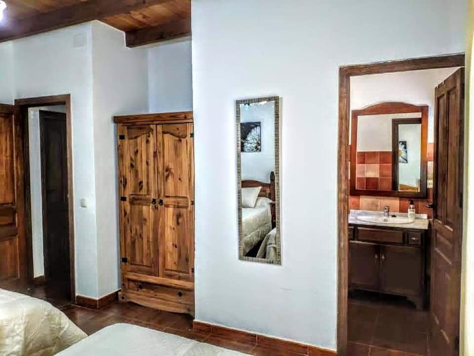 CaSA RURAL IRATXE MONTEFRIO House in Andalusia