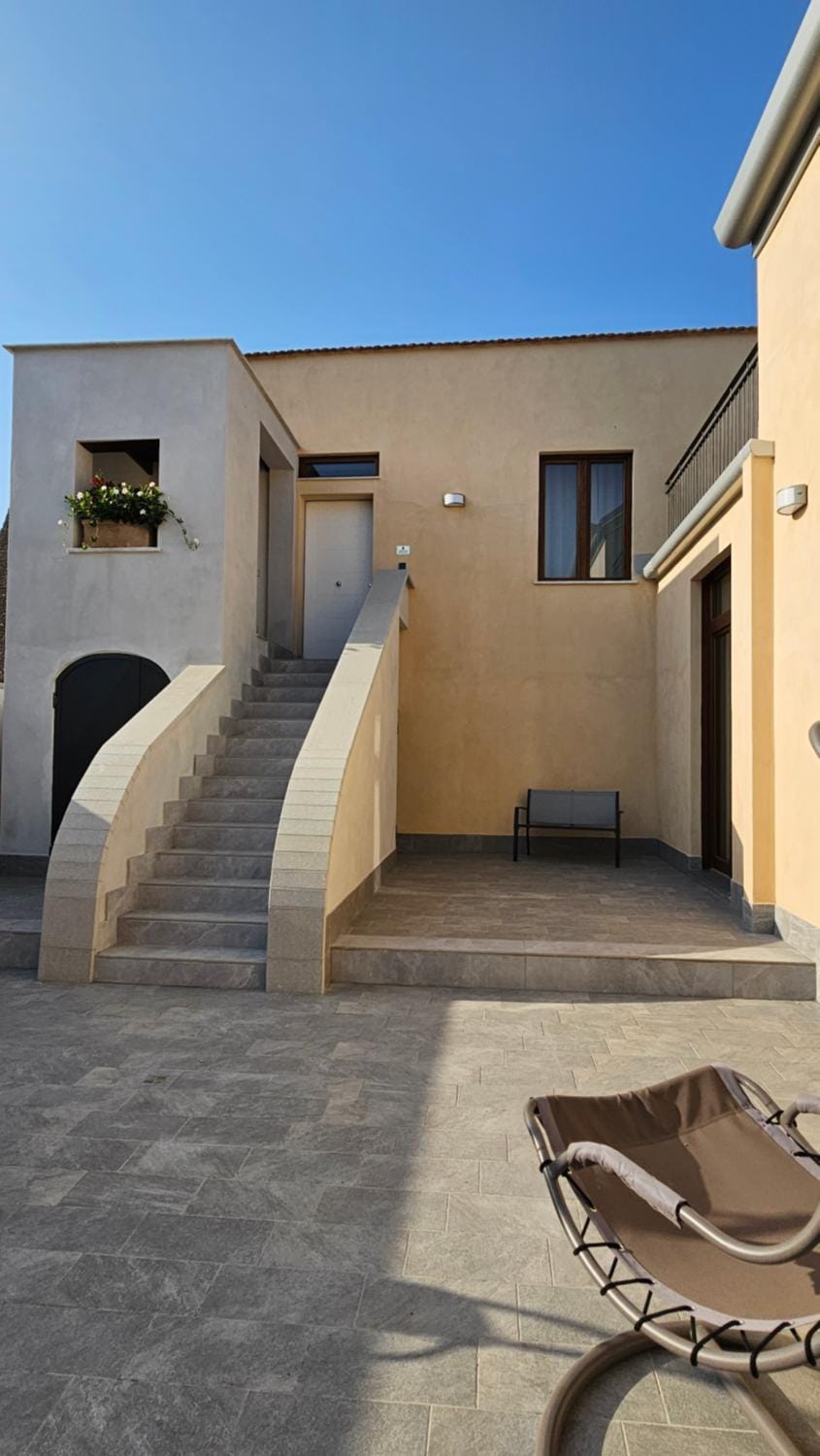Property building, Balcony/Terrace