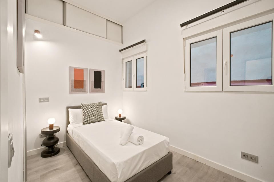 Amplio Apartamento Puerta del Sol Apartment in Centro
