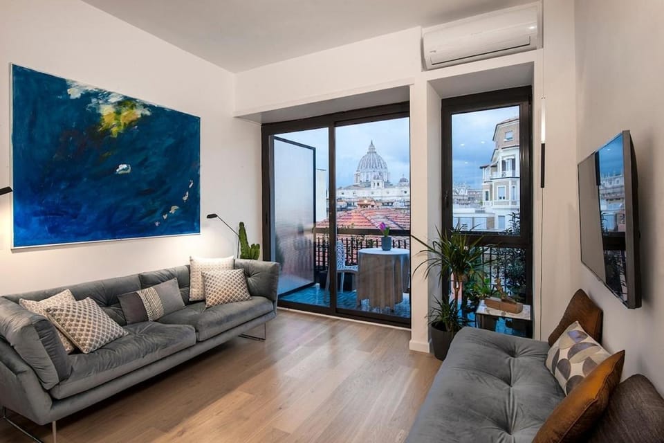 Design apartment La Papessa under the Dome Apartment in Rome