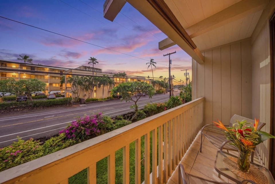 Property building, View (from property/room), Balcony/Terrace, Garden view