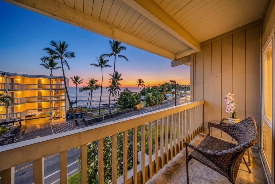 Property building, Patio, View (from property/room), Balcony/Terrace, Sea view
