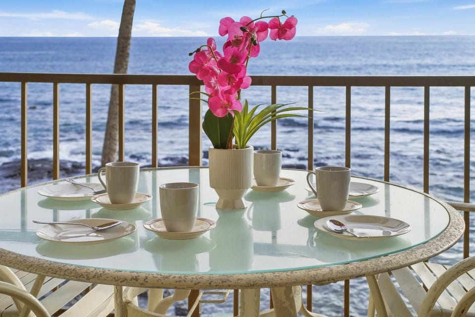 Balcony/Terrace, Seating area, Dining area, Sea view