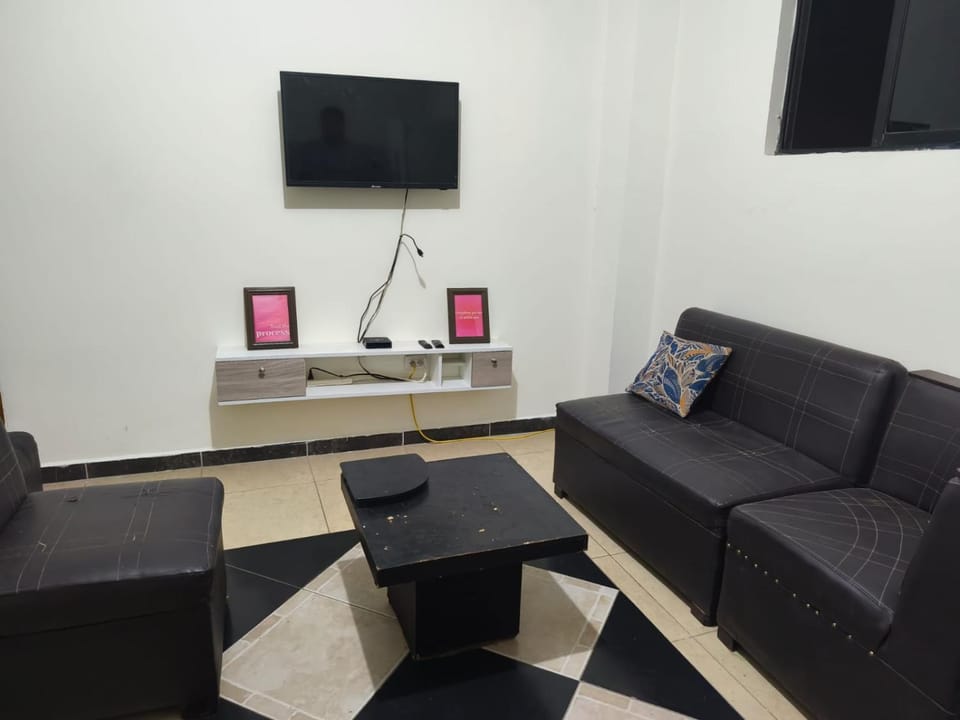 Communal lounge/ TV room, TV and multimedia, Living room