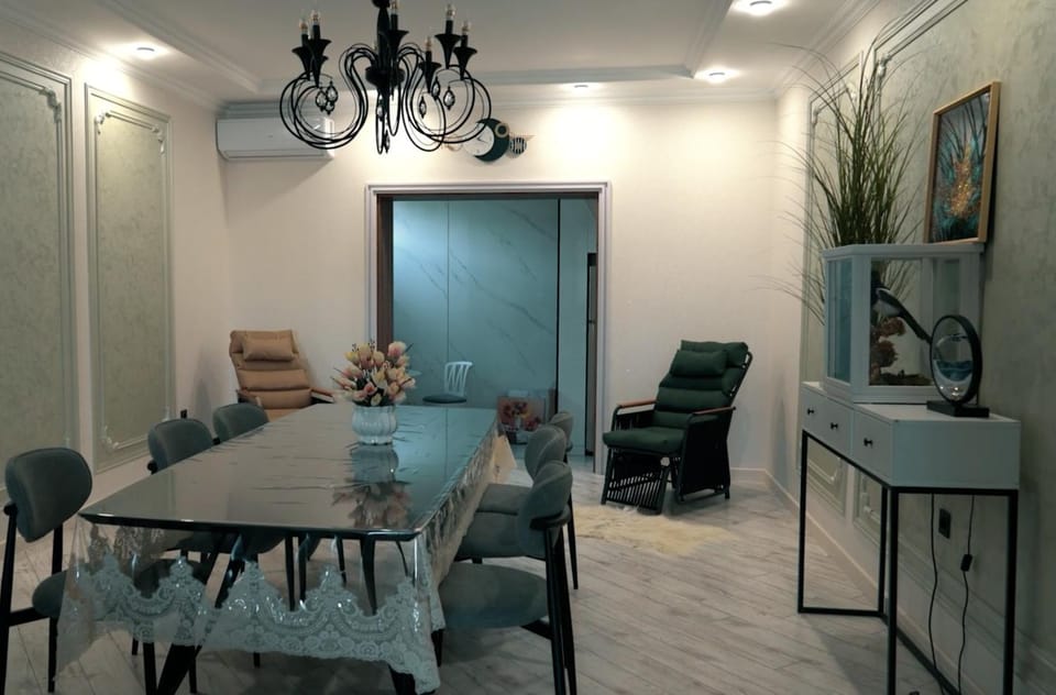 Sea Breeze yakınında ısıtmalı havuzlu iki katlı villa Villa in Baku, Azerbaijan