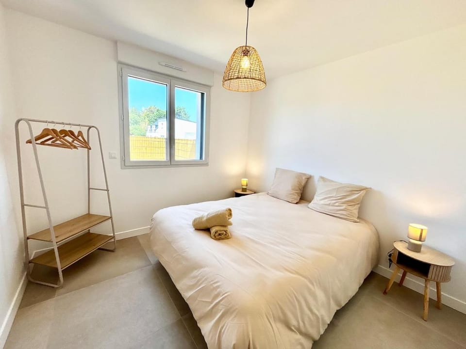 Maison familiale, exterieur clos, parking privé, à 5mn de la plage - Clohars House in Clohars-Carnoët