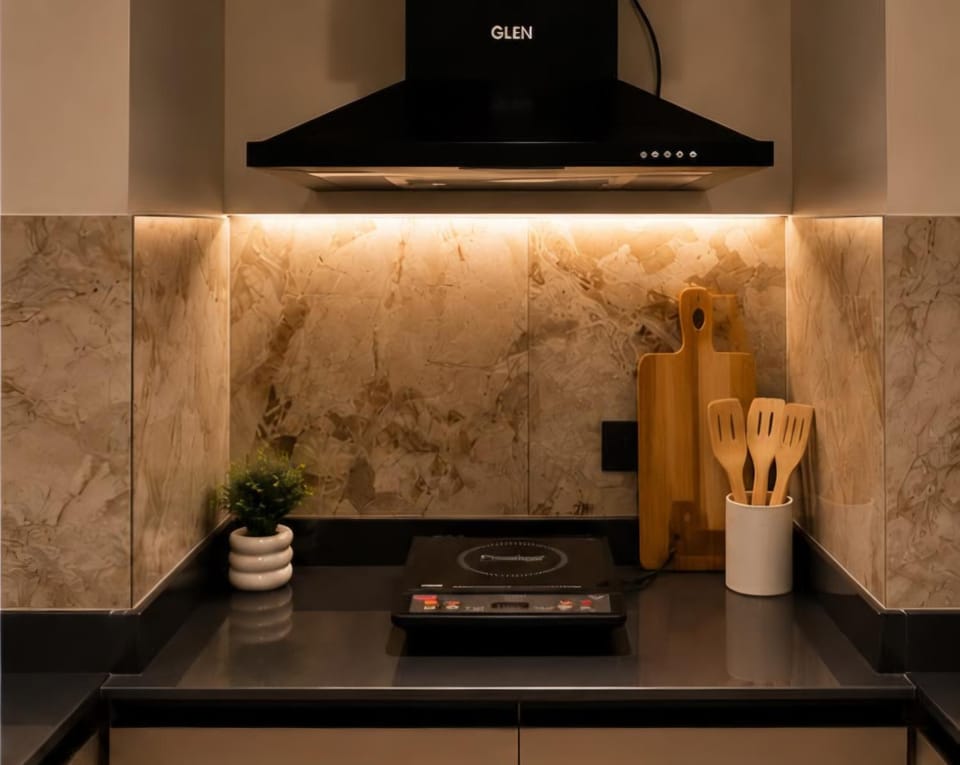 RiverOak Studio - Private Boutique Stay- Self Check-In Apartment in Noida