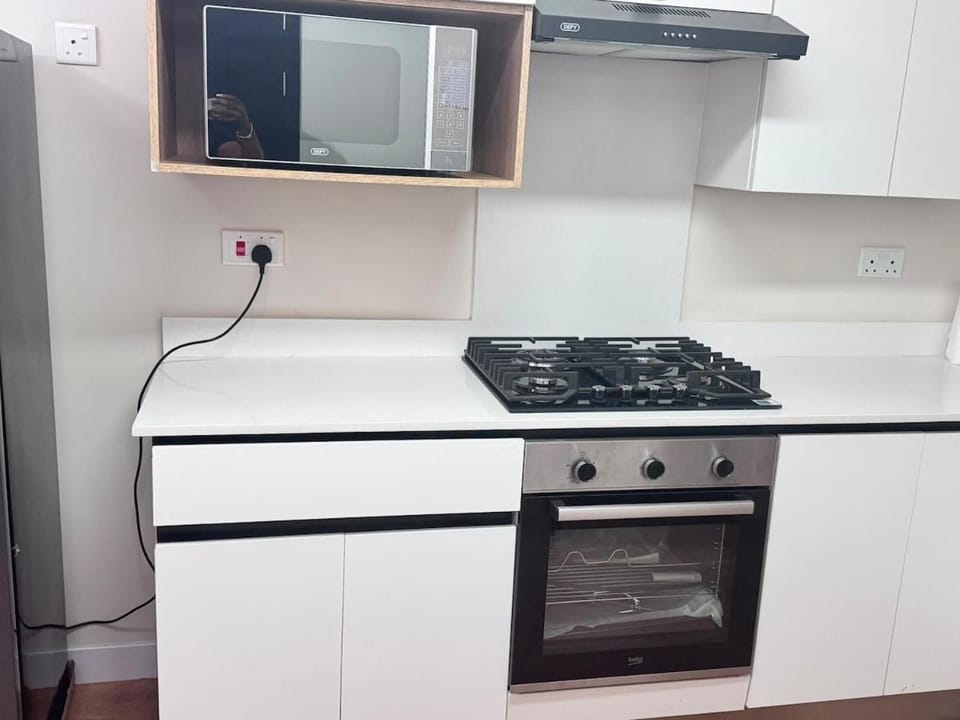 New 2BR Apartment Gated Solar 15 Min to Harare CBD Apartment in Harare