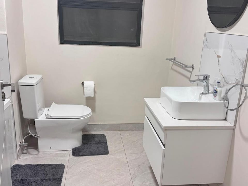 New 2BR Apartment Gated Solar 15 Min to Harare CBD Apartment in Harare