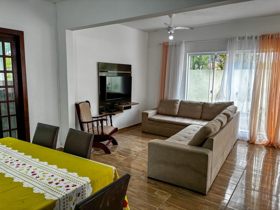 TV and multimedia, Living room, Seating area, Dining area, Evening entertainment
