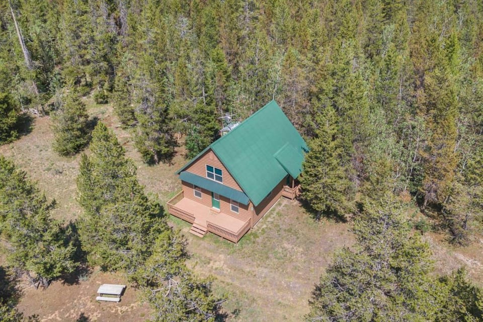 Hidden River-Riverfront-20Acre House in Idaho