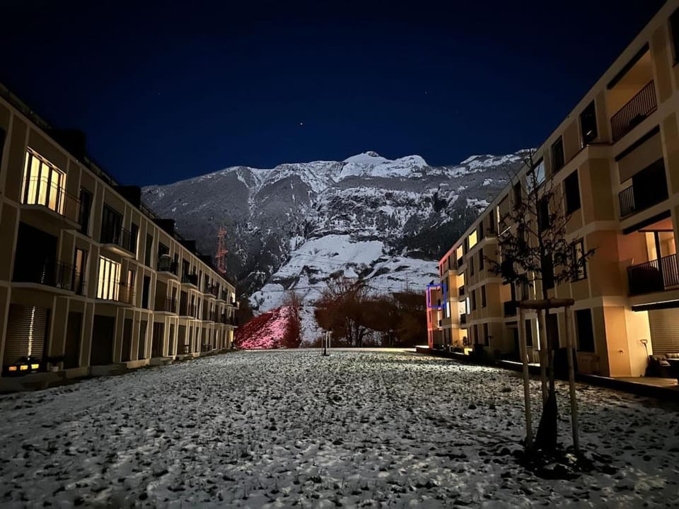 Night, Neighbourhood, Natural landscape, Winter, Mountain view