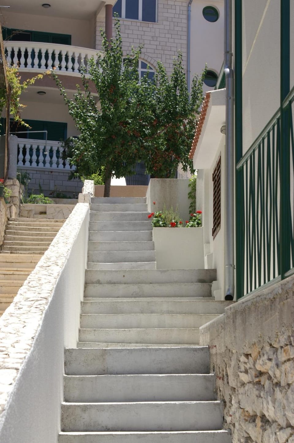 Location, children, Family