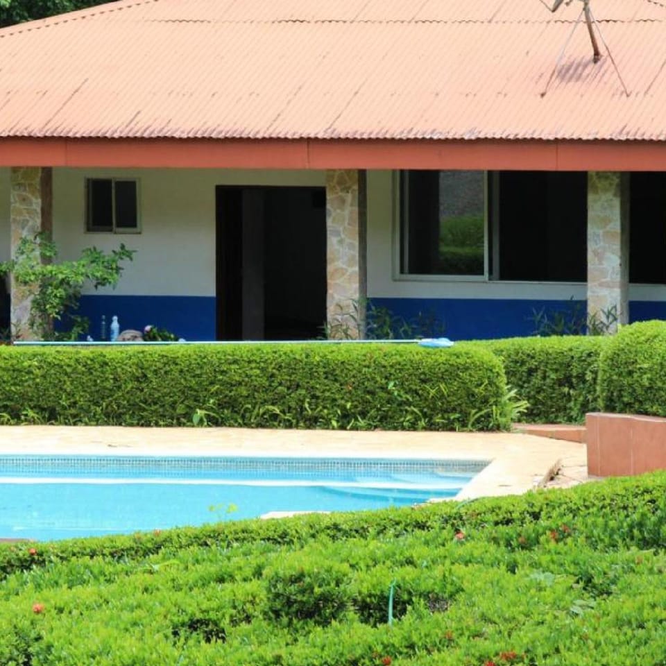 Escapaditas Turrubares Villa in San José Province