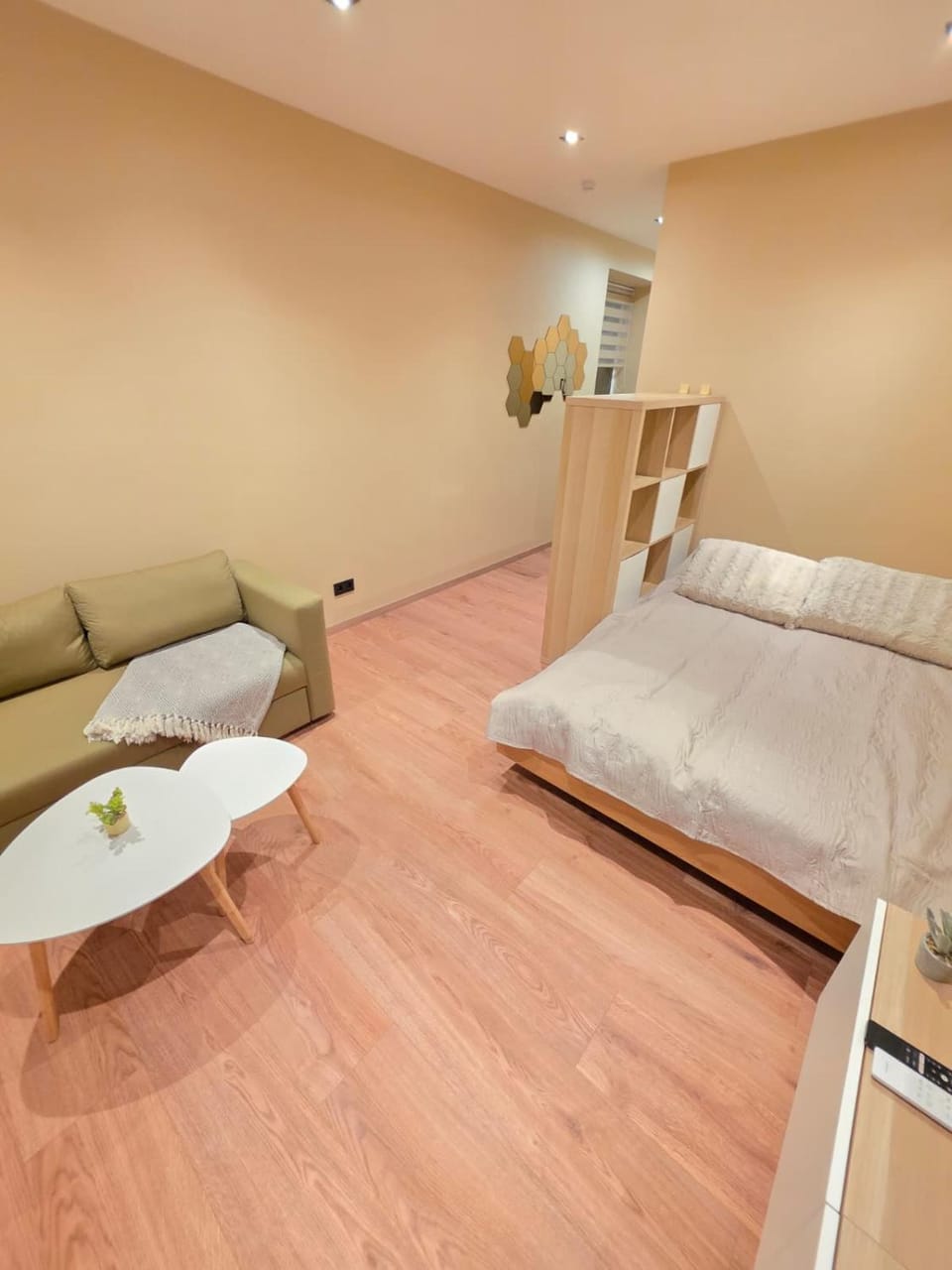 Bed, Seating area, Bedroom