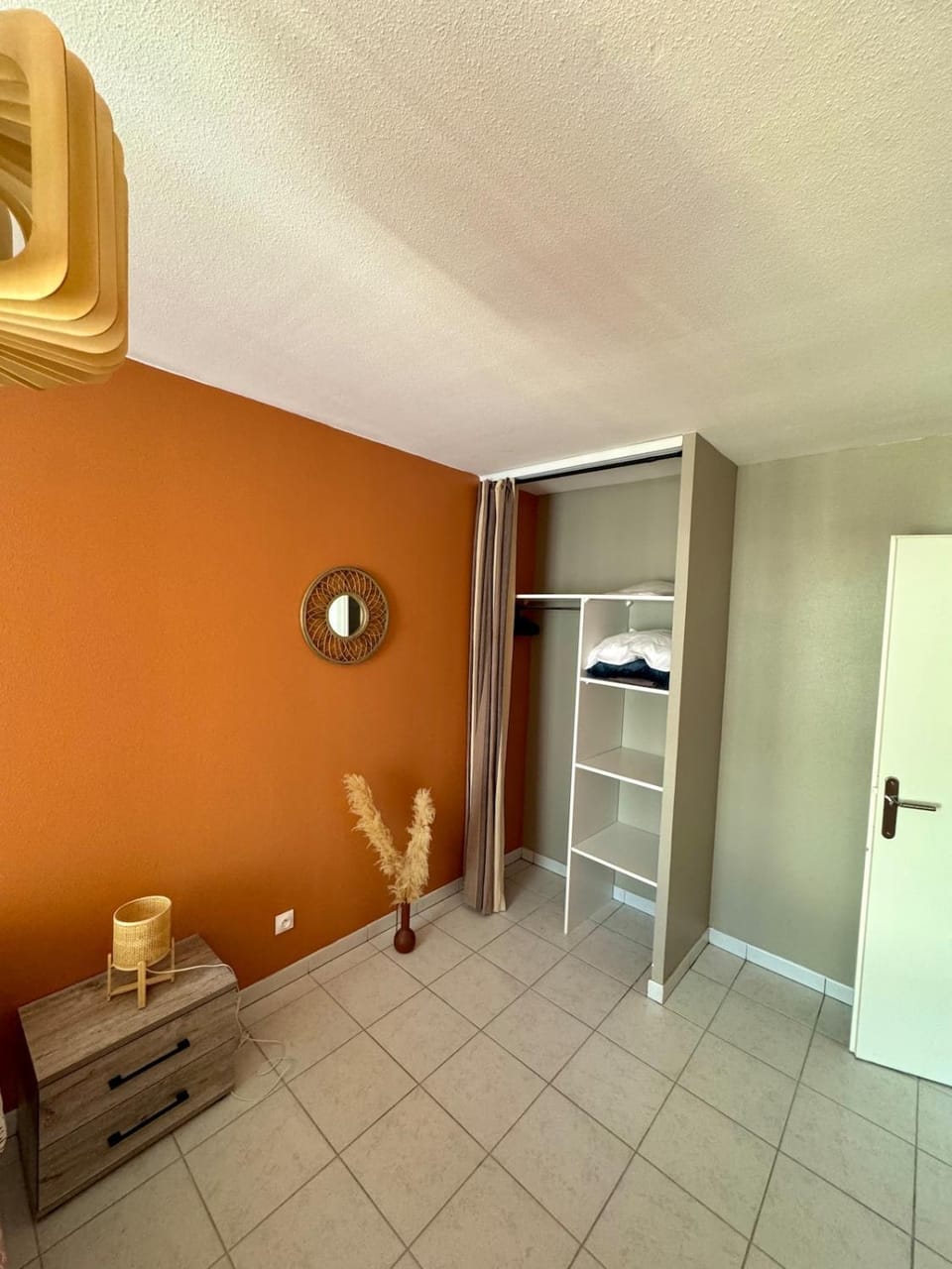 Superbe Appartement Chaleureux avec Parking Privé Apartment in Hauts-de-France