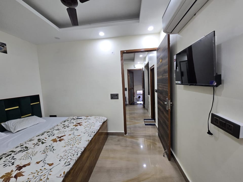 MakhanChor retreat Bed and Breakfast in Uttar Pradesh