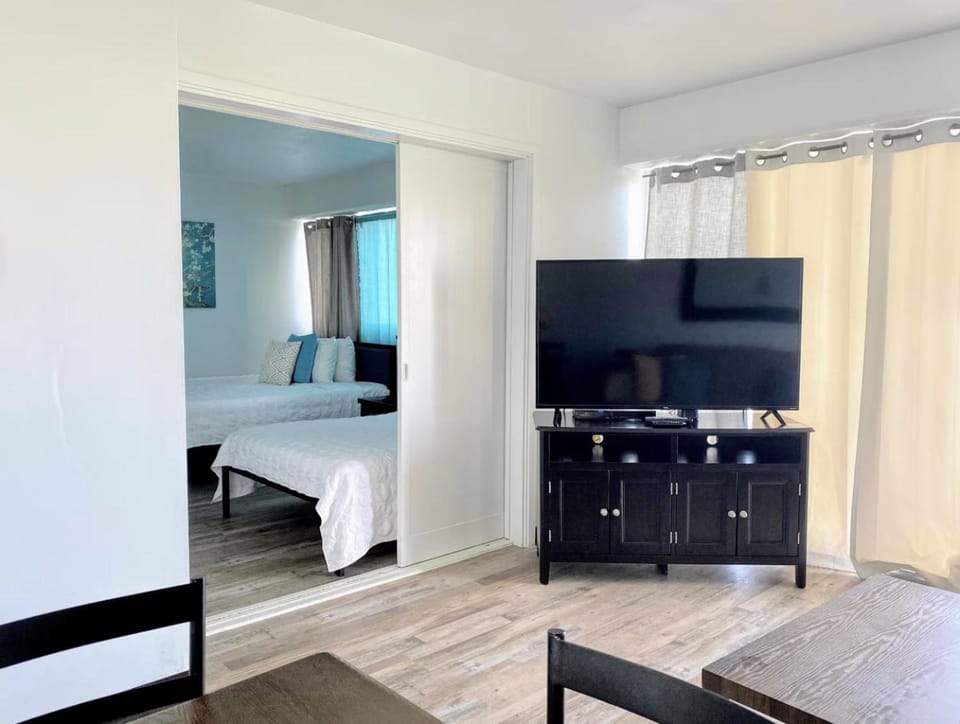 TV and multimedia, Bedroom