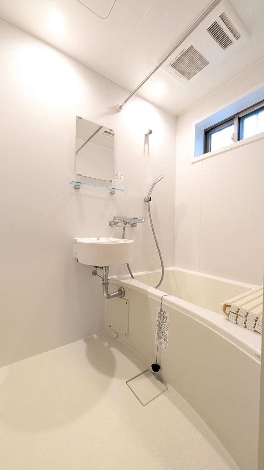 Yahiro Smart Stay House in Japan