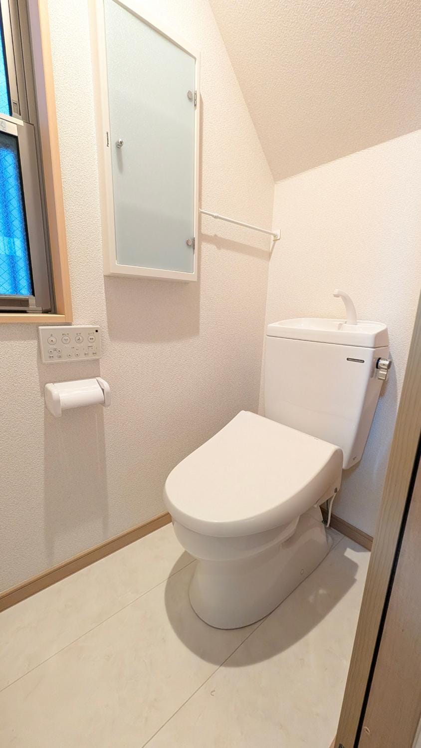 Yahiro Smart Stay House in Japan