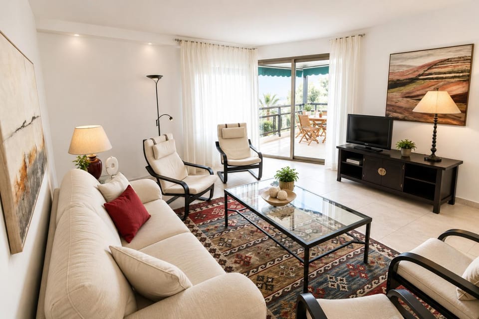 Communal lounge/ TV room, Living room