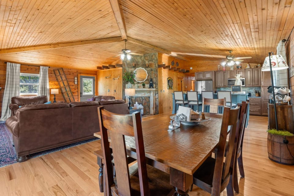 Gees Getaway House in Brushy Fork