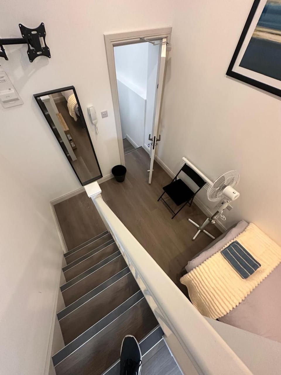 Studio Apartment Sleeps 1 with Wifi near city Apartment in London Borough of Southwark