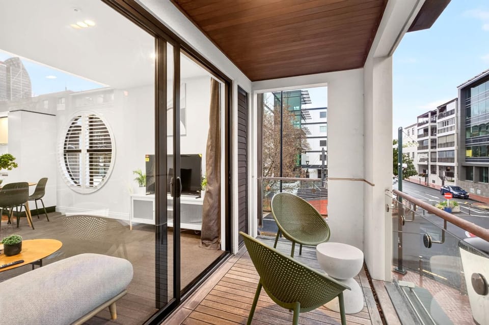 Central Auckland 2BR Free Parking Zodiak Stays Apartment in Auckland