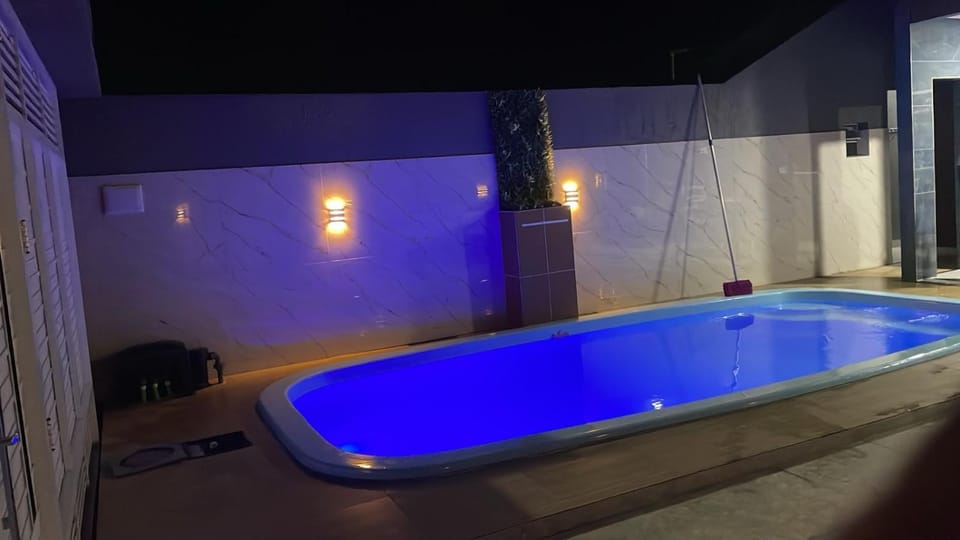 Night, Swimming pool