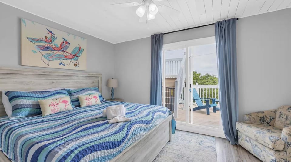 Bed, Balcony/Terrace, Photo of the whole room, Bedroom