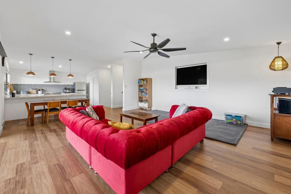 TV and multimedia, Living room, Seating area