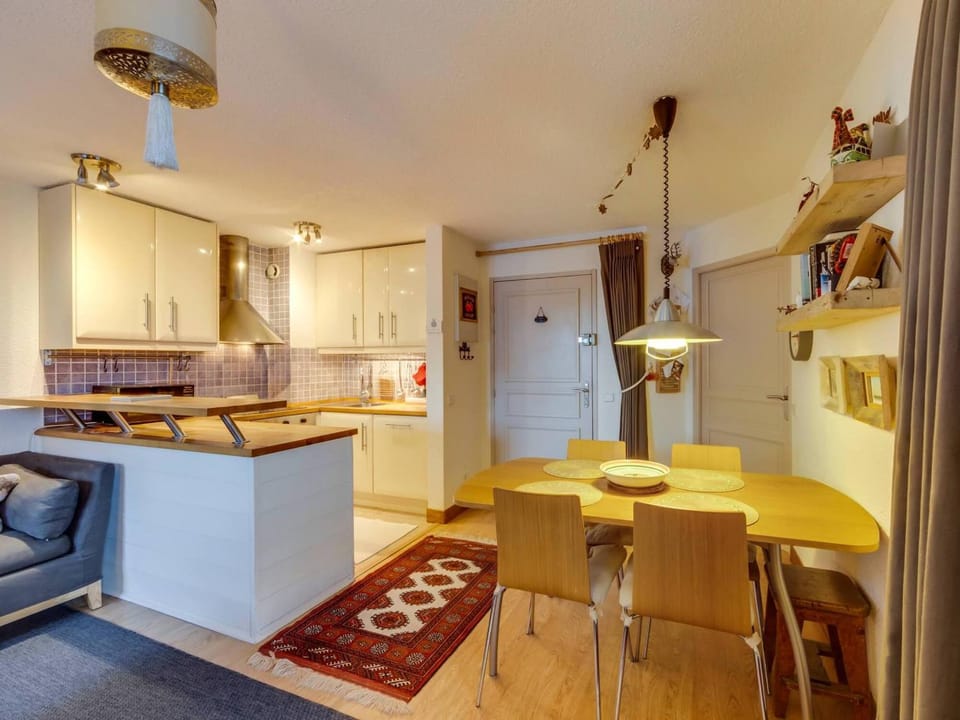 Appartement vue montagne - 4 pers. - FR-1-518-234 Apartment in Val dIsere