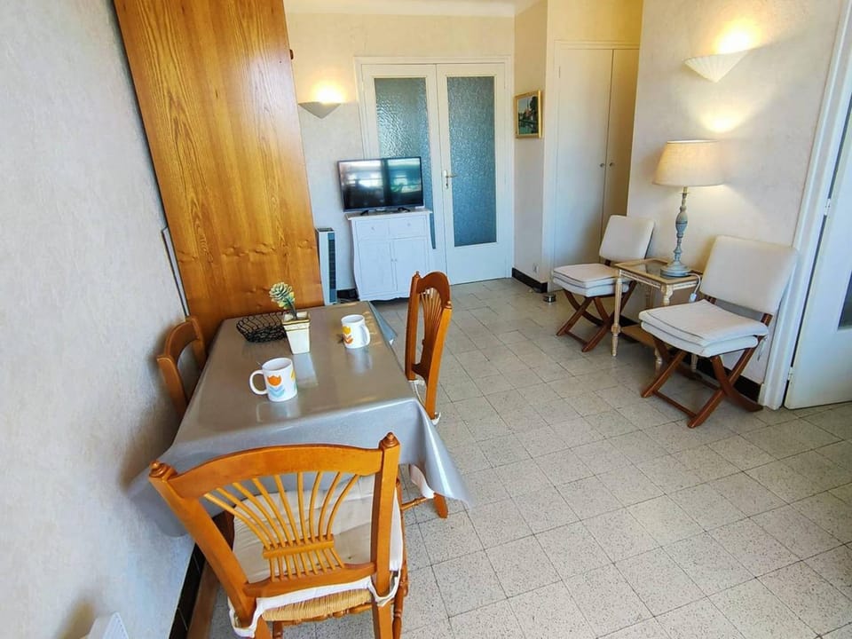 Appartement spacieux vue mer - 3 pers. - FR-1-696-161 Apartment in Canet-en-Roussillon