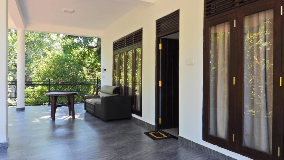 Garden, Balcony/Terrace, Seating area, Garden view