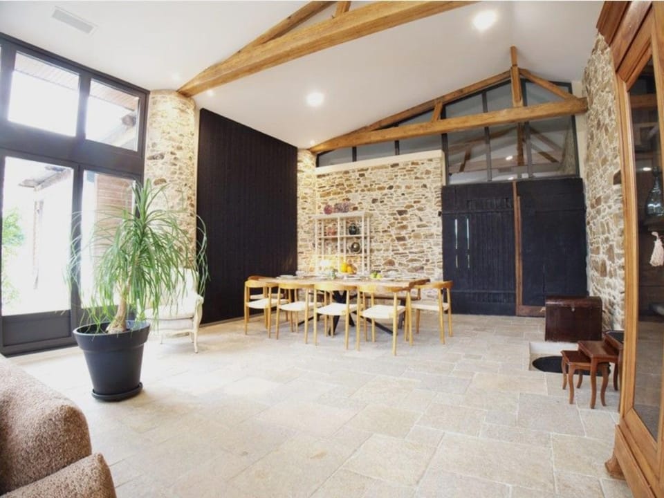 Gîte spacieux avec jardin et spa - 10 pers. - FR-1-306-1362 House in Pays de la Loire