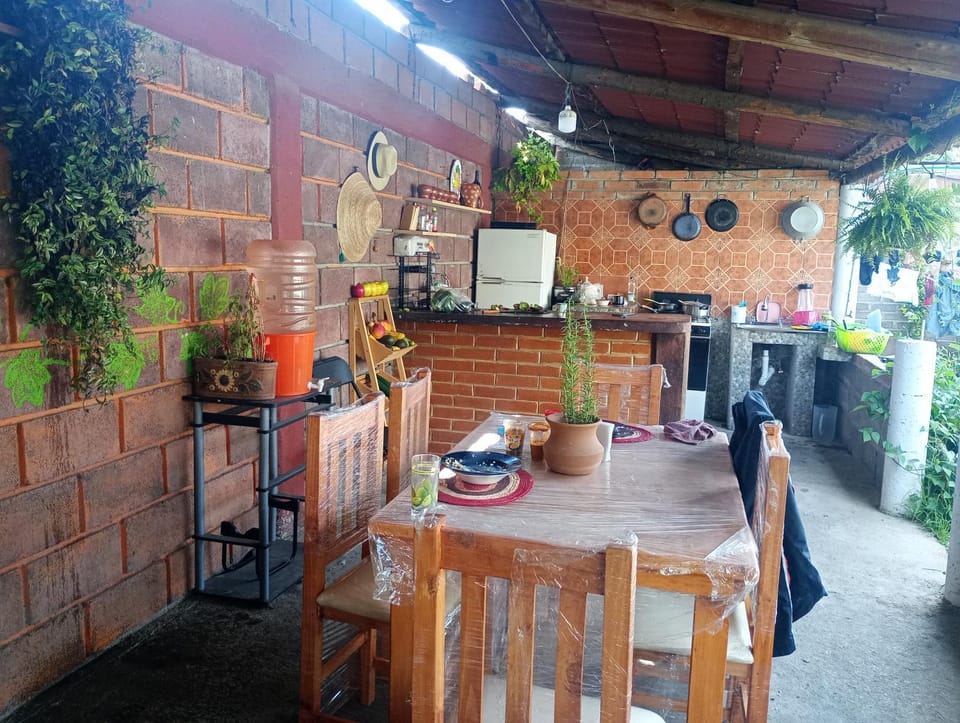 Casa de campo estacionamiento privado y wifi House in State of Mexico