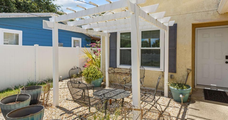 Pinetree Palace - 4BR Cozy Home House in Sunnyside