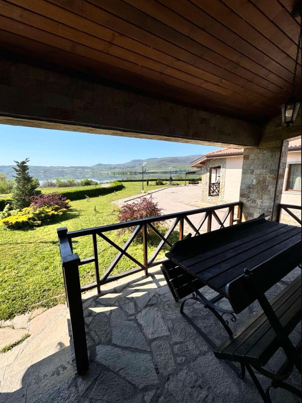 Spring, Day, Natural landscape, View (from property/room), Balcony/Terrace, Dining area, Mountain view, sunbed