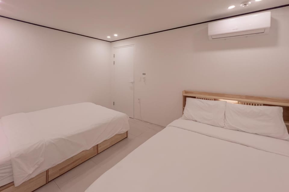 yul house hongdae 4 Apartment in Seoul