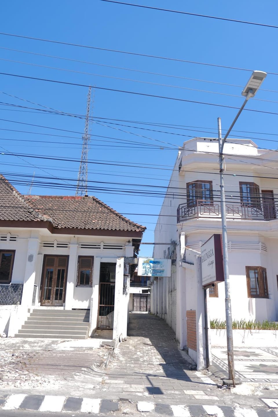Property building, Day, Street view