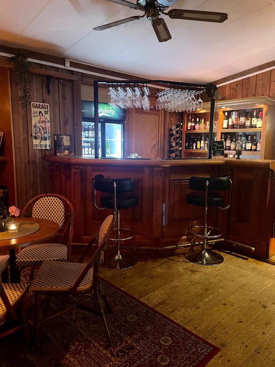 Lounge or bar