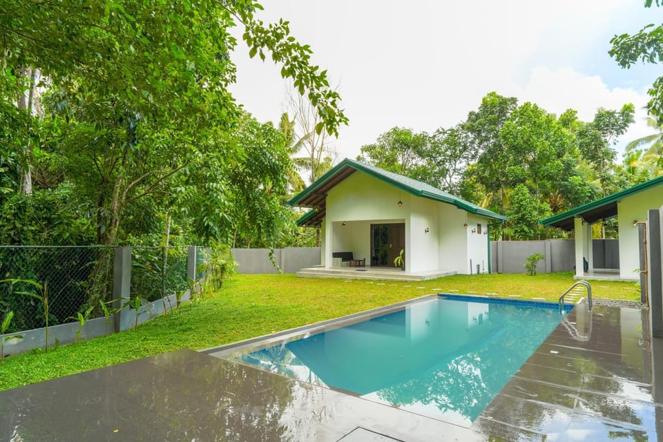 Tree Shade Villas Villa in Southern Province