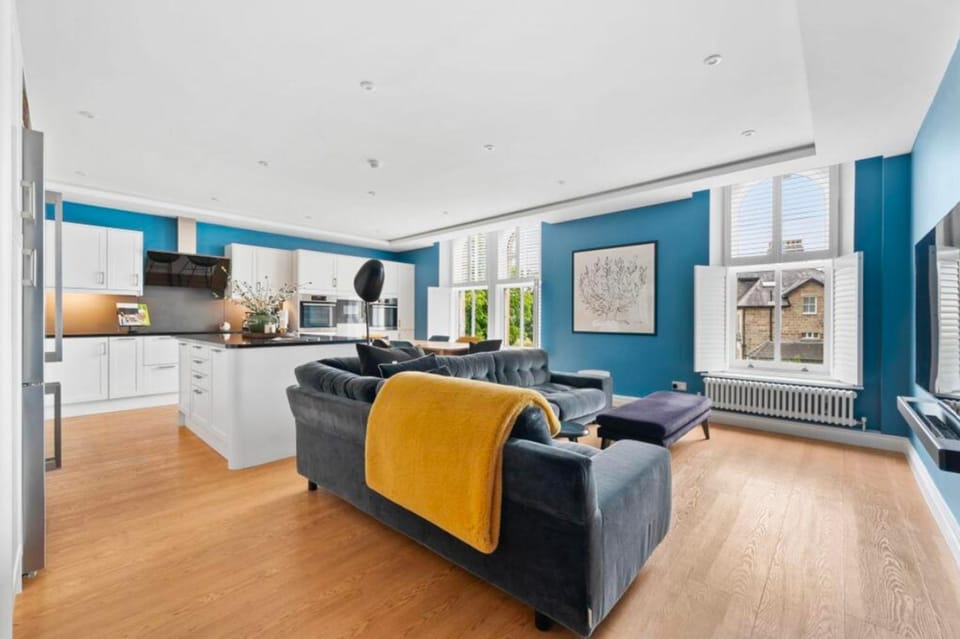 Elegant Harrogate Retreat | Spacious & Bright Apartment in Harrogate