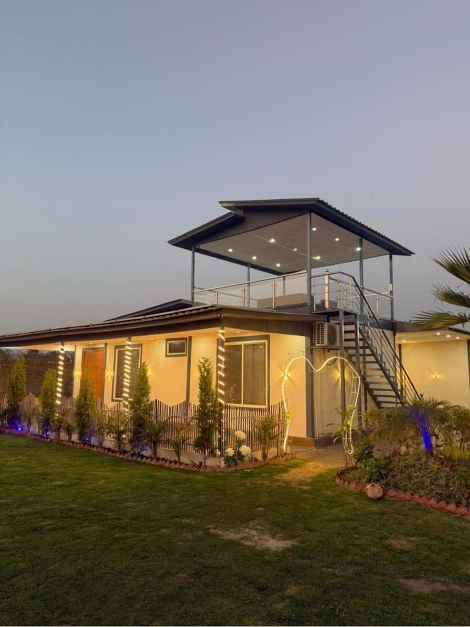 B555 krishna farm house House in Noida