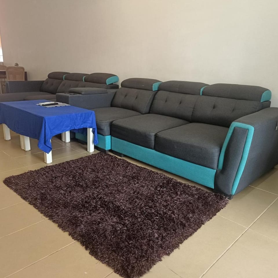 Cozy Zen next to Setia City Mall with Netflix House in Selangor, Malaysia