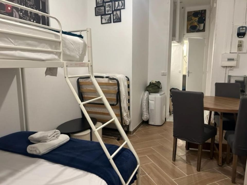 Folie renew next Republique & Marais Apartment hotel in Paris