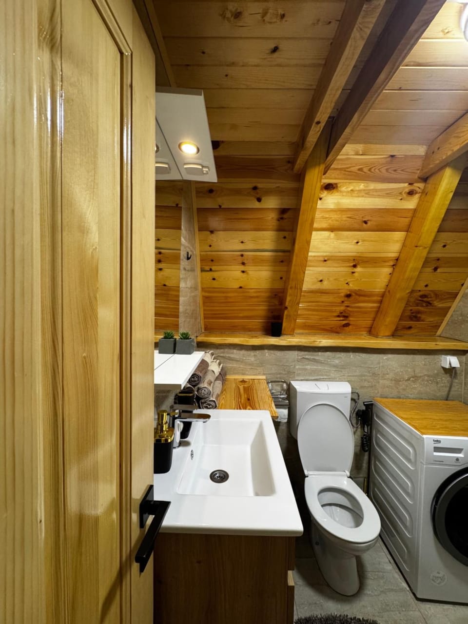 Villa Komarnica Hideaway Apartment in Montenegro
