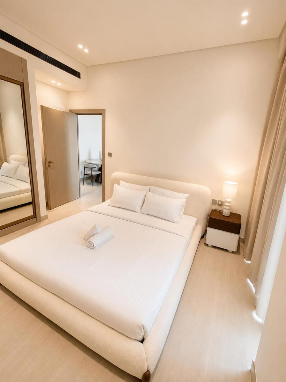 Cozy Luxury 1BR Binghatti Apex Apartment in Dubai